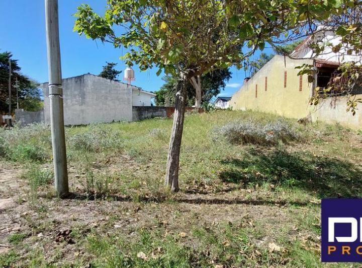 Terreno · 214m²