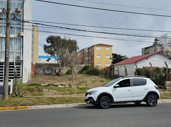 Terreno · 600m²