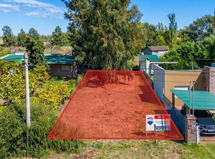 Terreno · 303m²