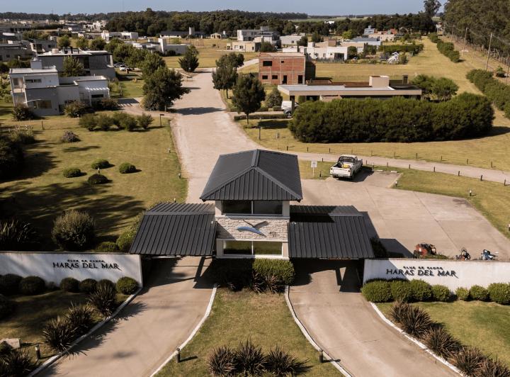 Terreno · 823m²