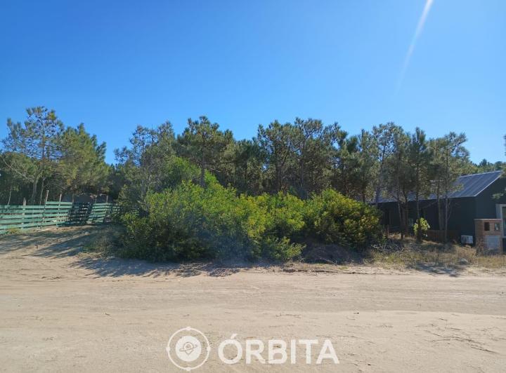 Terreno · 1155m²