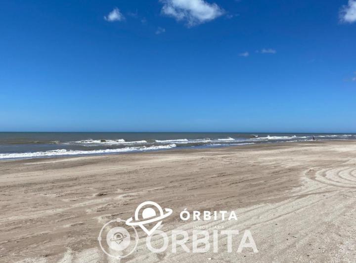 Terreno · 1104m²