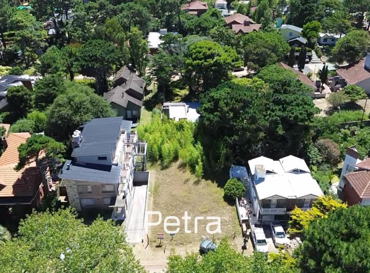 Terreno · 465m²