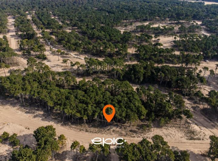 Terreno · 1099m²