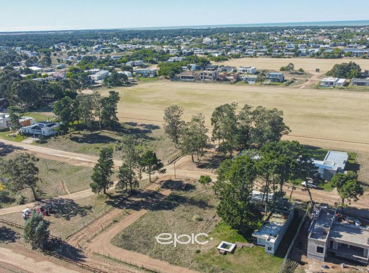 Terreno · 840m²