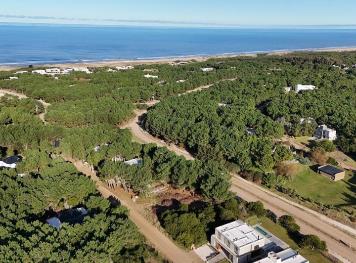 Terreno · 930m²