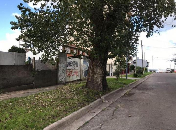 Terreno · 330m²
