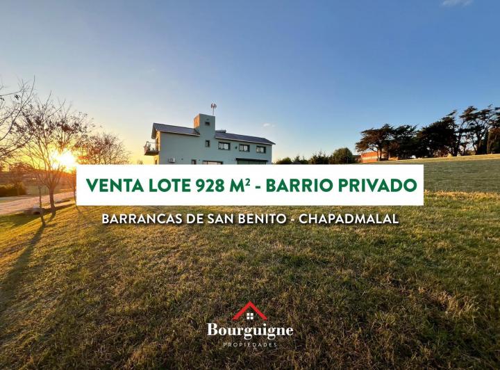 Terreno · 928m²