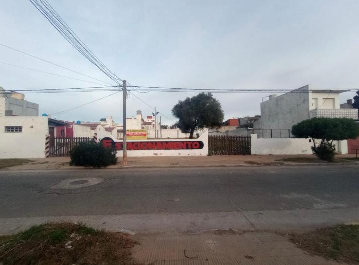 Terreno · 1400m²