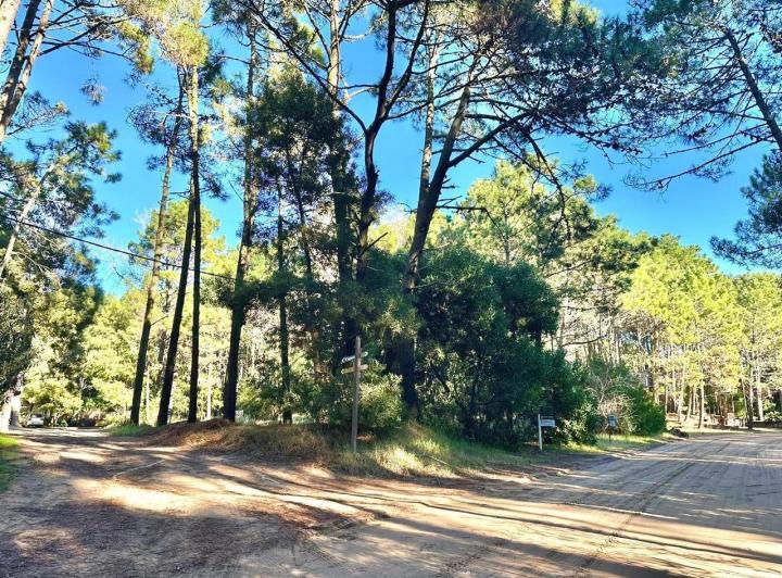 Terreno · 1350m²