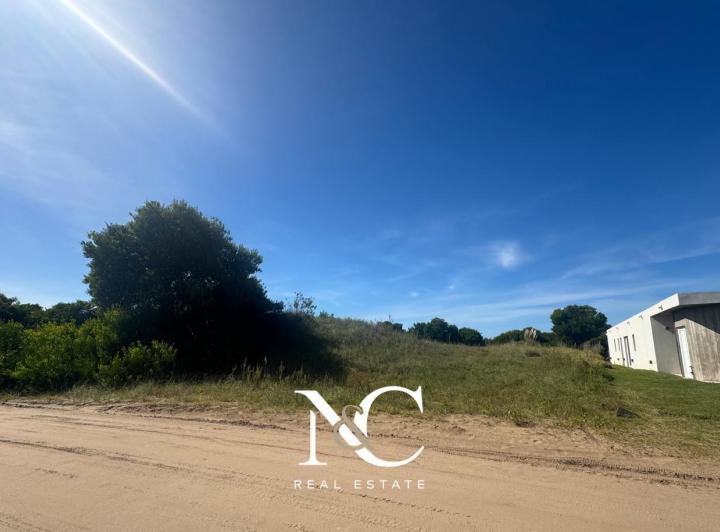 Terreno · 946m²