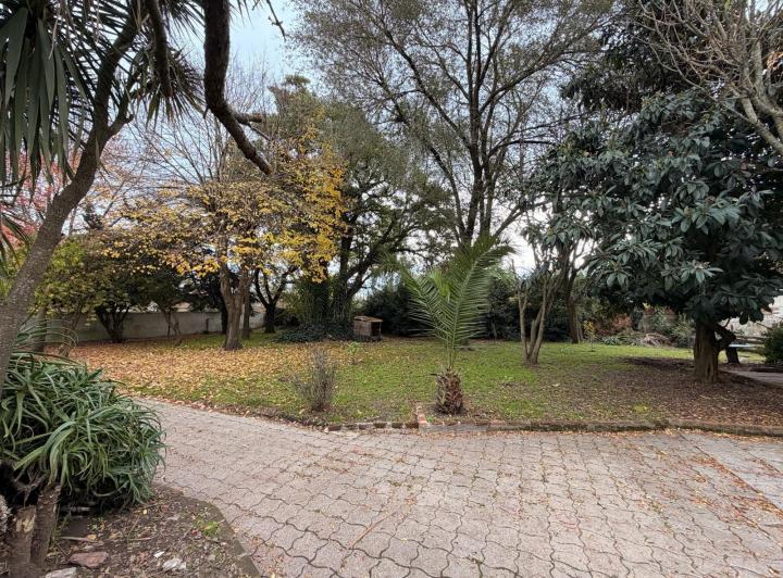 Terreno · 779m²