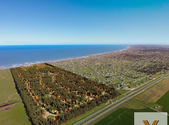 Terreno · 910m²