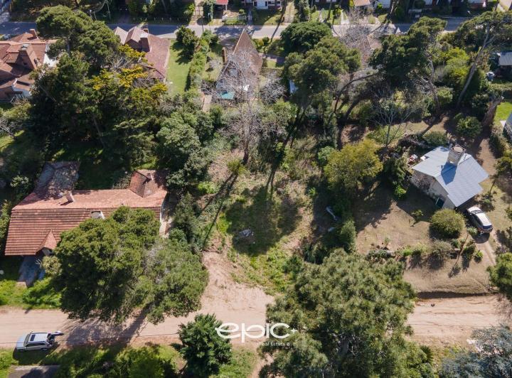 Terreno · 787m²