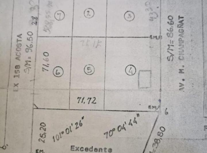 Terreno · 8096m²