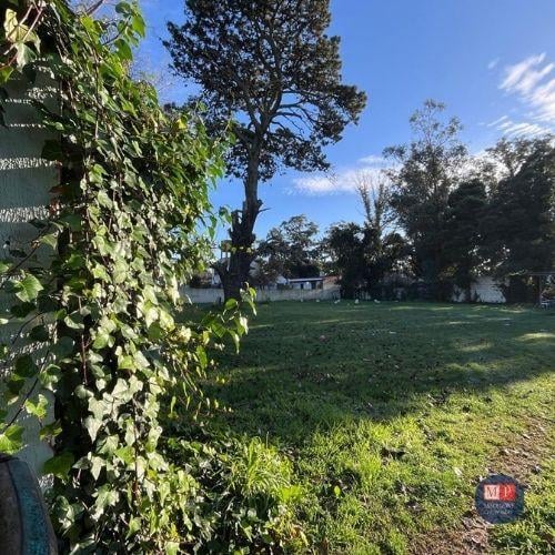 Terreno · 728m²