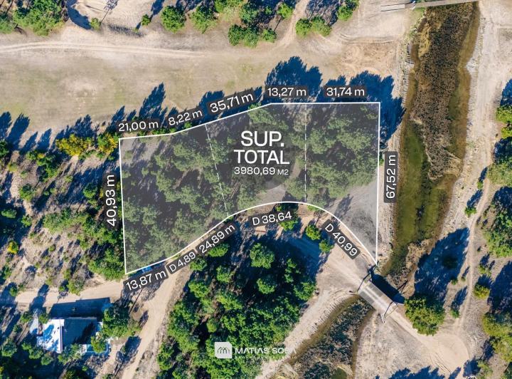 Terreno · 3980m²