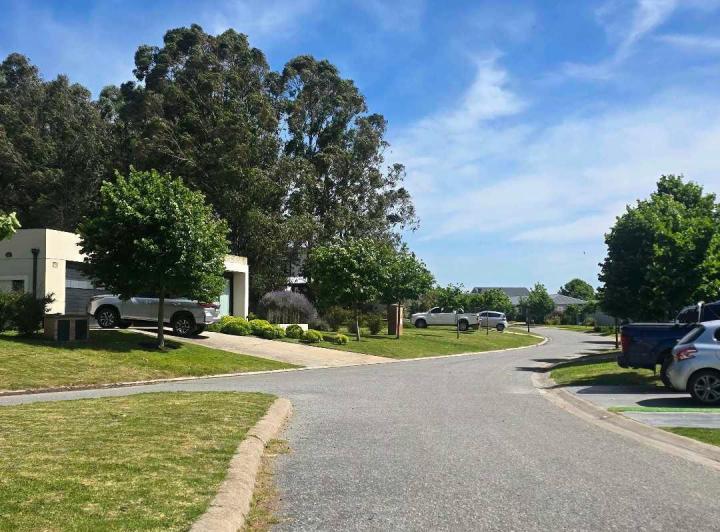 Terreno · 842m²