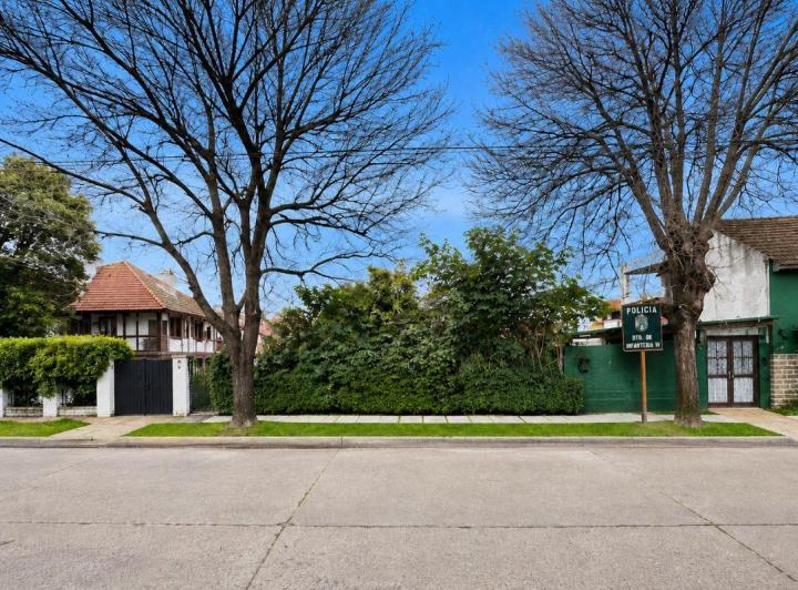 Terreno · 617m²