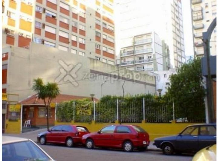 Terreno · 792m²