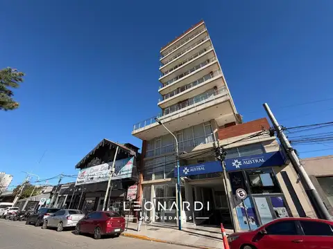 Cochera en alquiler en torre plaza - id 6178