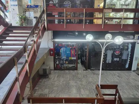 Local en venta- sobre av. meeks- lomas de zamora