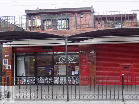 Locales comerciales s/ calle jufre