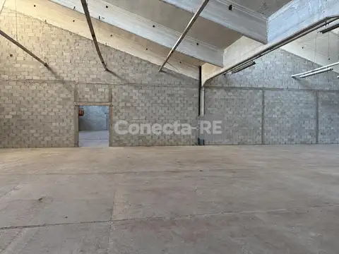 Depósito 370 m² en alquiler dentro de predio cerrado en florida