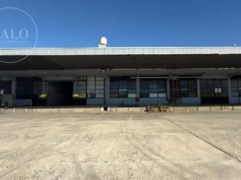 Amplio deposito con oficinas en parque indstrial newton villa ballester