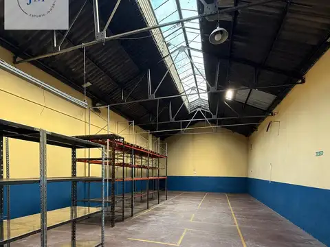 Galpón / deposito en alquiler en florida 240 m2.