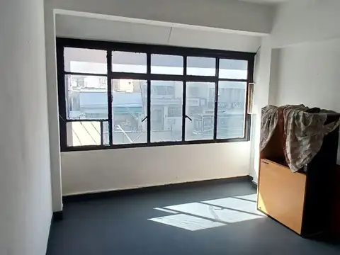 Alquiler de oficina en pleno centro de lanús oeste!