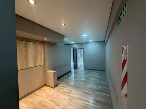 Oficina  en alquiler en 46 plaza, pilar, g.b.a. zona norte