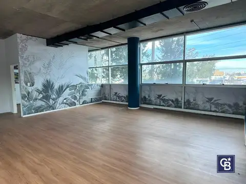 Oficina corporativa 106 m² en paseo champagnat, pilar | 2 salas de reuniones   despacho   recepción
