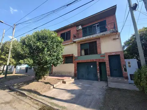 Venta ph 3 ambientes lomas de zamora con galpon