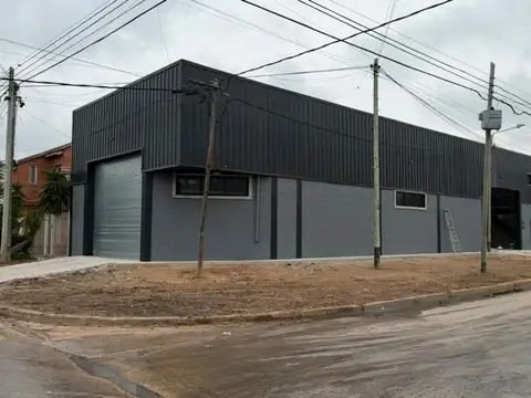 Venta de galpon en construccion en la plata