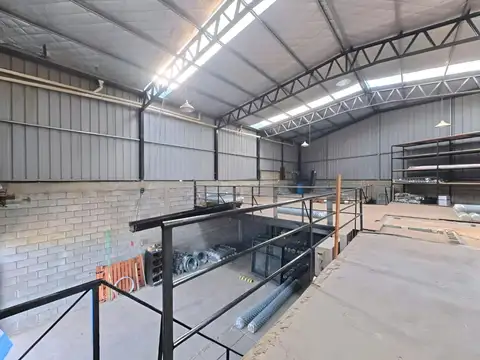 Venta galpon/deposito sobre ruta 28 oportunidad