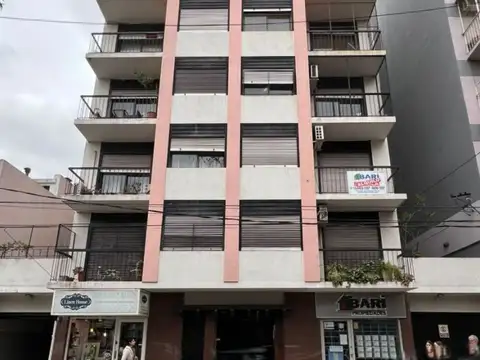*oficina de 2 amb. con lavadero *opcion de cochera cubierta u$s 15.000