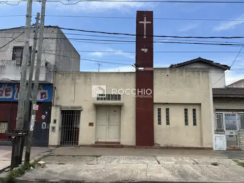 Edificio comercial en jose león suarez