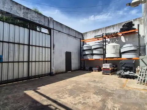 Galpón en morón- ideal distribuidores –logística –almacenamiento–570 metros.