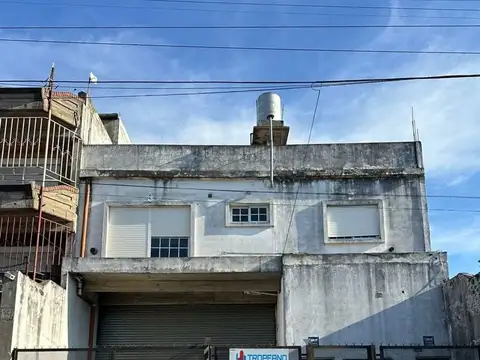 Venta galpón 340 m2 cubiertos con depto 3 amb, zona industrial, lomasdel mirador, la matanza.