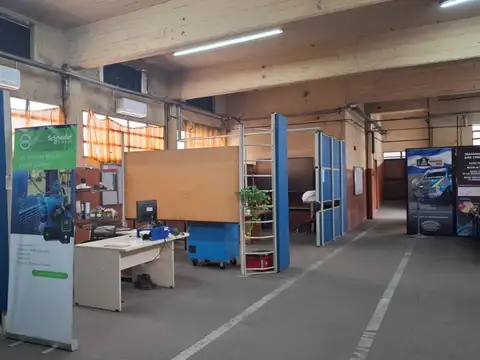 Venta depósito de 1300 mts cub. en valentín alsina