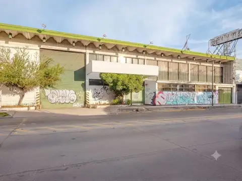 Venta gran galpon industrial 2700 m2 ciudadela