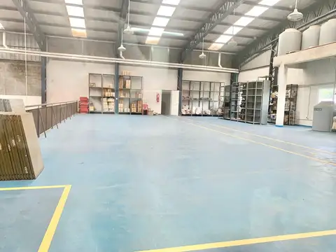 Venta galpon en caseros 1700 m cub.- 11 mts altura
