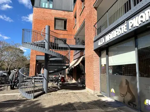 Oficina/ local en venta en el centro comercial buenavista-
