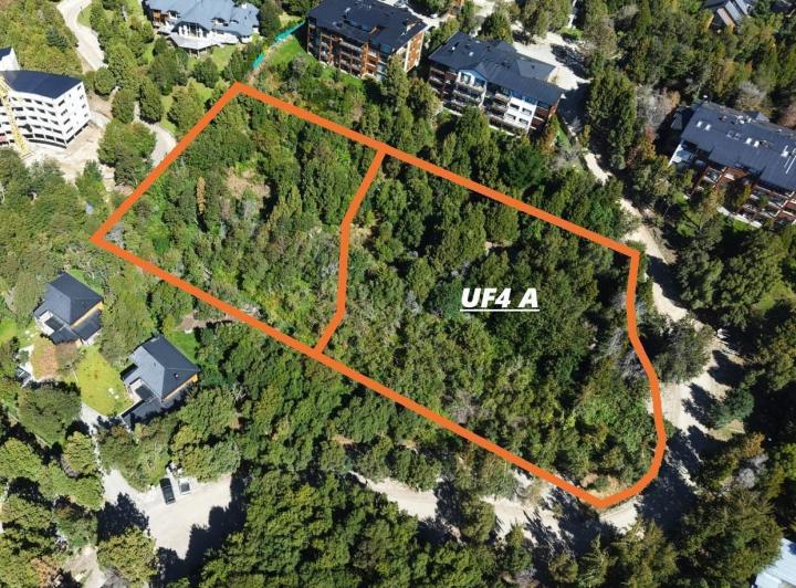 Terreno · 3300m²