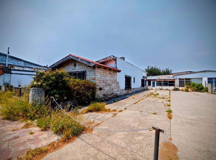 Casa · 420m² · 8 Cocheras