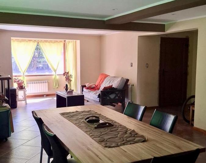Casa · 160m² · 6 Ambientes · 2 Cocheras
