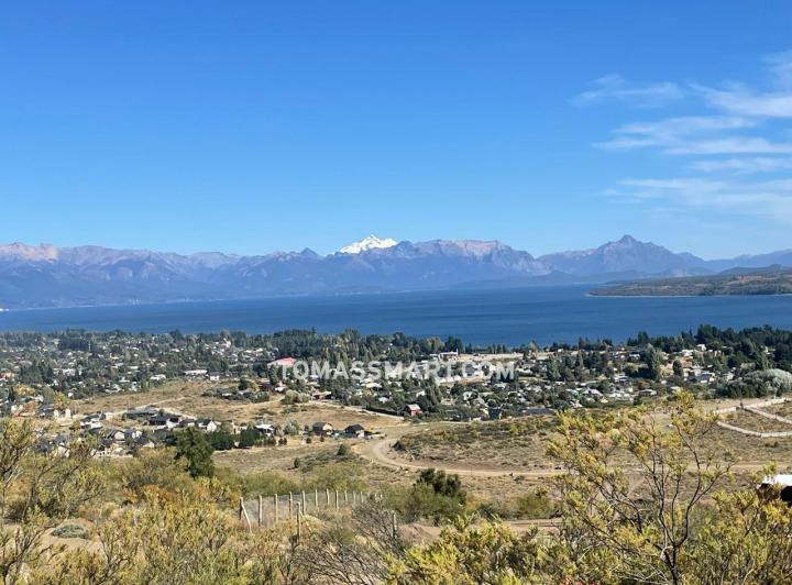 Terreno · 4700m²