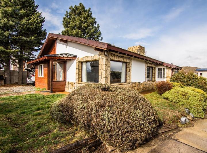 Casa · 145m² · 4 Ambientes · 1 Cochera