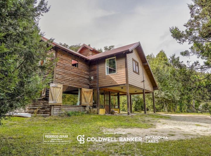 Casa · 260m² · 10 Ambientes · 1 Cochera